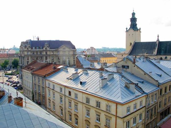 Апартаменти В Центрі На Галицький Для Чотирьох Lviv Eksteriør billede